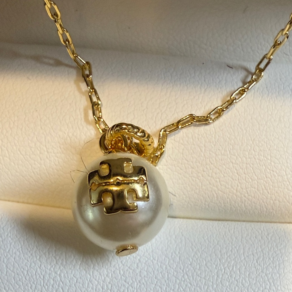 Tory Burch Gold Necklace with Pearl Pendant - Picture 4 of 5